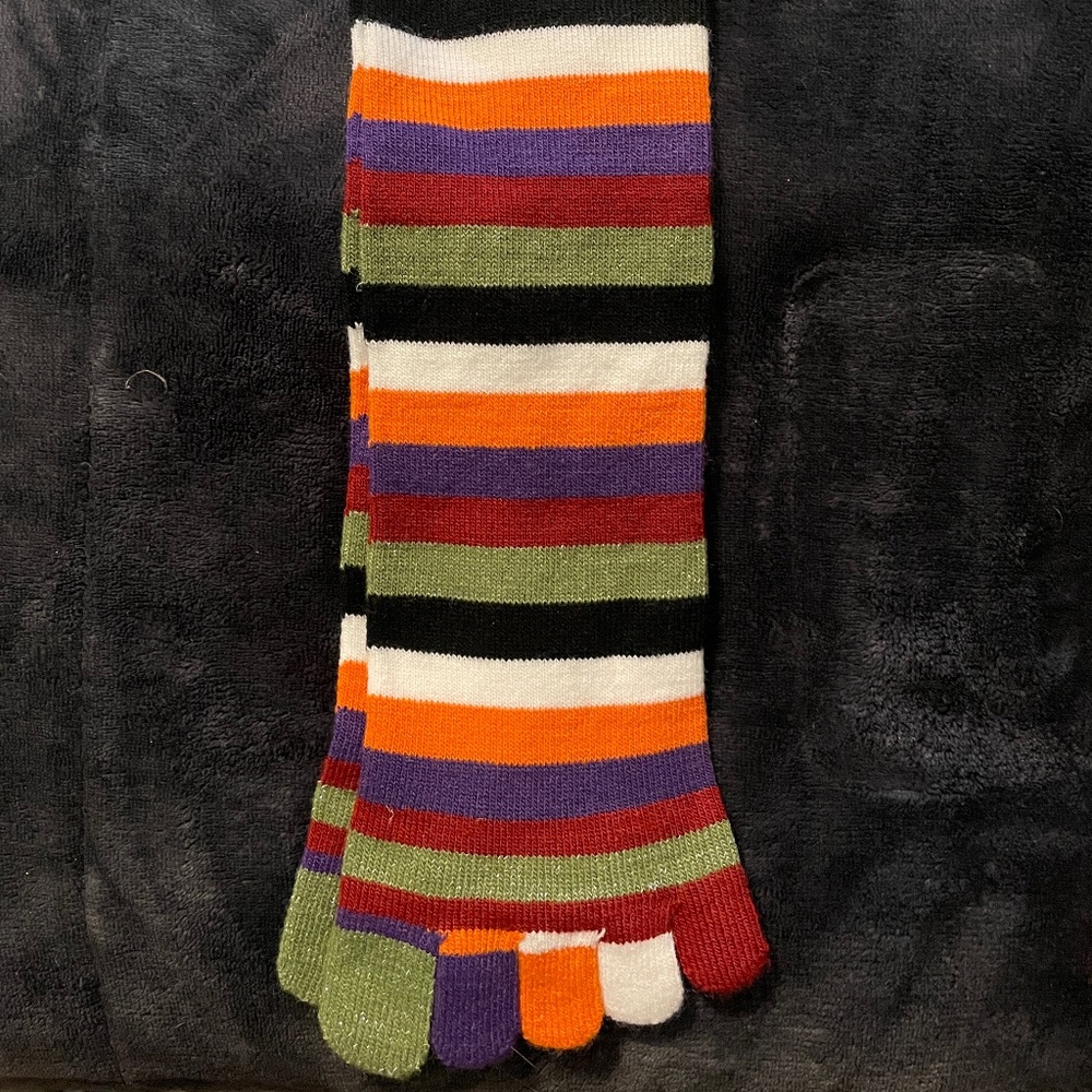 Toe socks